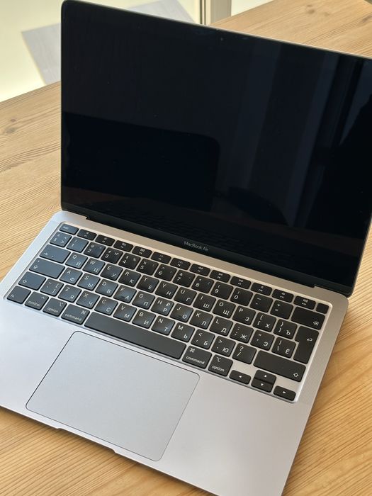 Macbook air 2020 8/256
