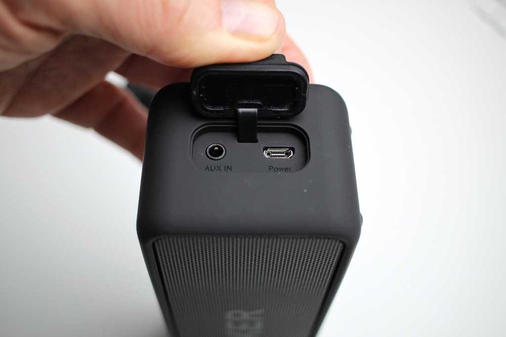 Anker SoundCore 2 Bluetooth Speaker  12W  черна или синя