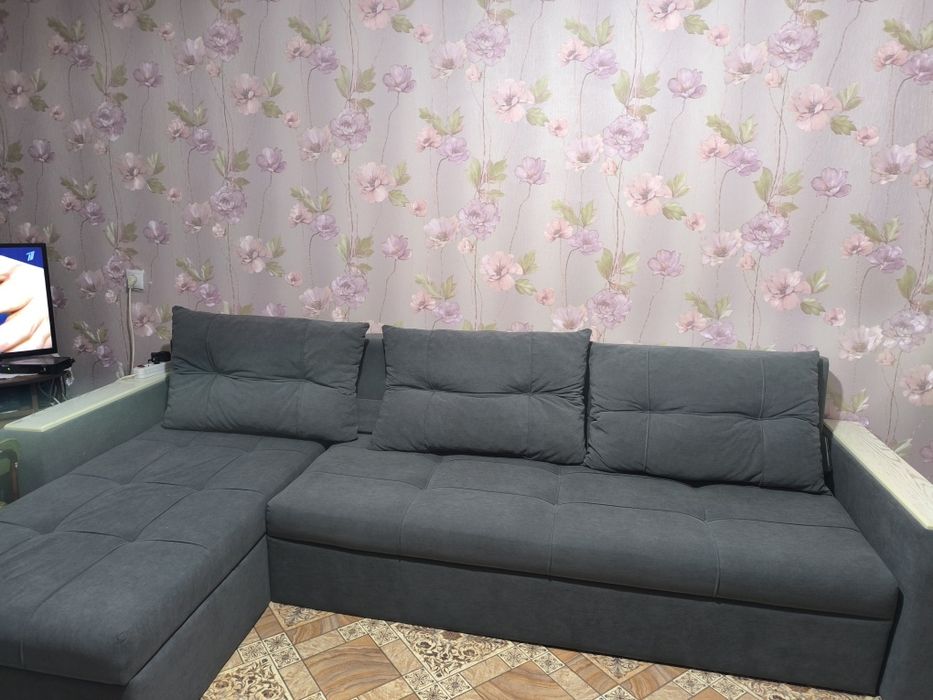 Продам новый диван