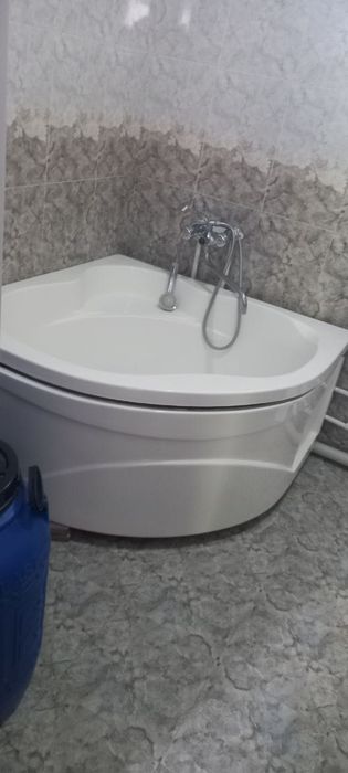 Dacha Charvak(bochkani yaqinida)