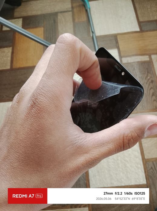 Продам дисплеи ат аифона xs в дялным састяне