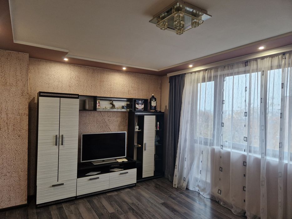 Продава се Тристаен апартамент в Пловдив, Коматево - 90 кв.м за 1077 €/кв.м - Снимка #1