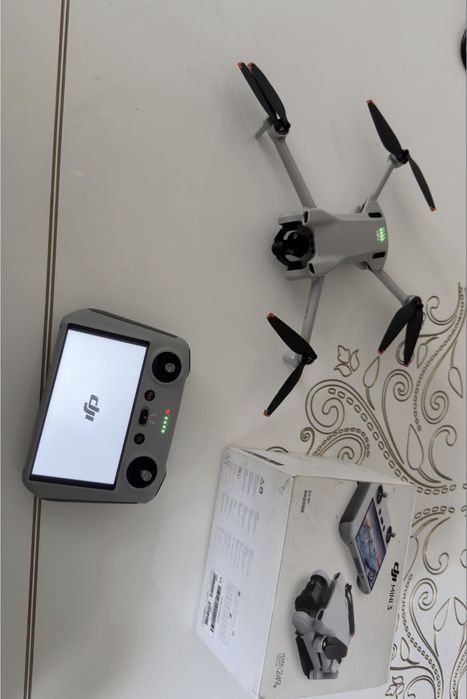 Дрон DJI mini 3
