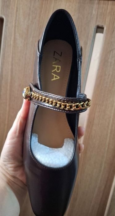 Балетки  от бренда Zara