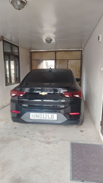 Chevrolet Onix 2025 — 2