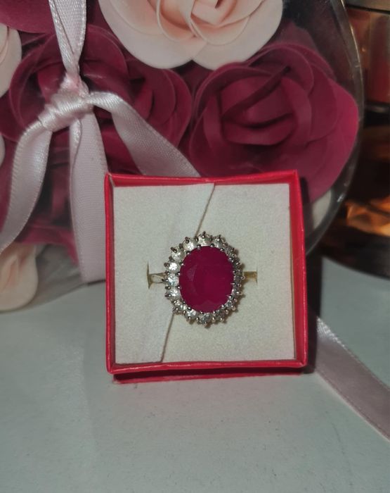 Inel de argint cu rubin