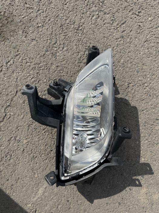 Продам противотуманки на Kia Cerato