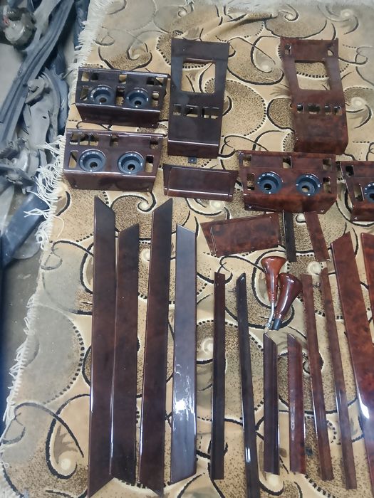 Продам запчасти на 124 Мерседес