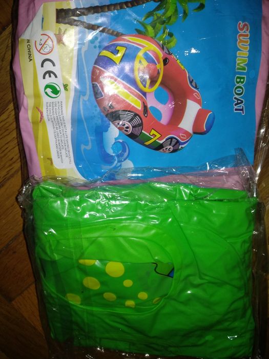 Бебе пояс ,с отвори за крачетата и дръжки