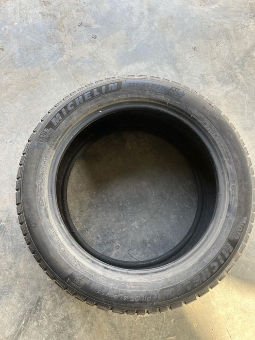 Michelin PilotAlpin SUV 305/40/20 275/45/20