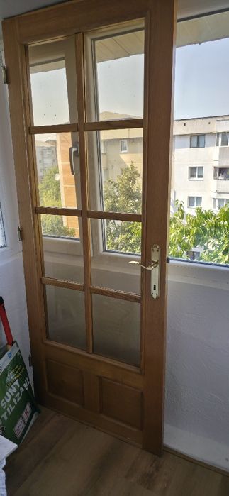 Vand usa lemn masiv ,completa
