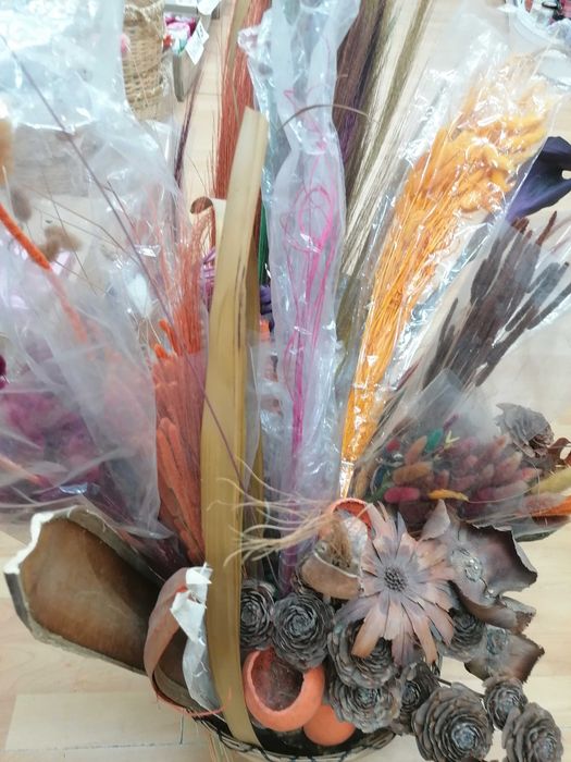 Сухи цветя за аранжировки