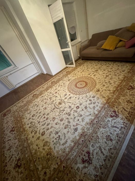 Ковер в отличном состоянии