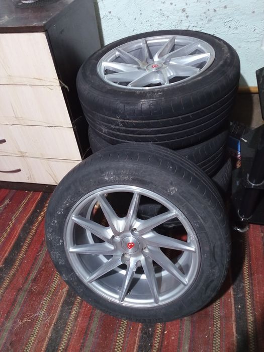 Титановый диска .