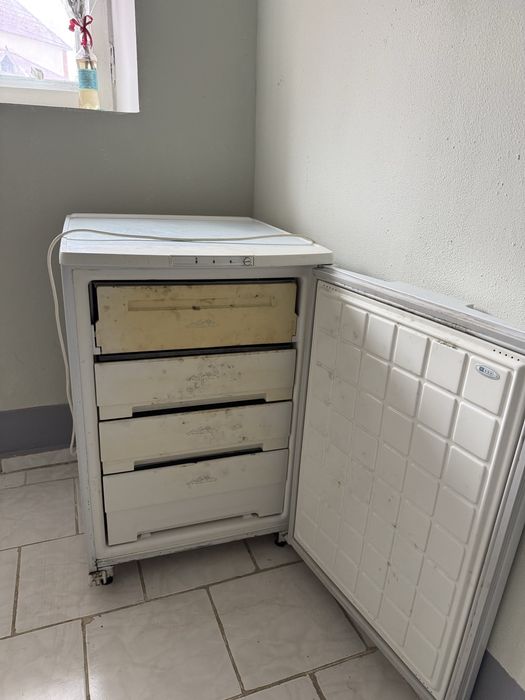 Продам морозильник (б/у)