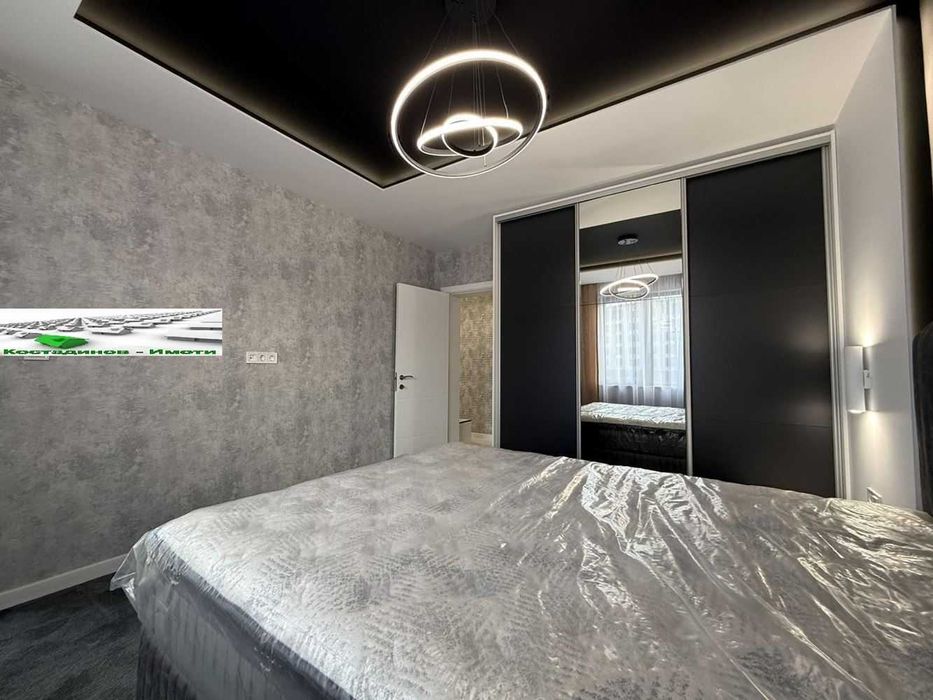 Продава се Тристаен апартамент в Пловдив, Остромила - 118 кв.м за 1907 €/кв.м - Снимка #10