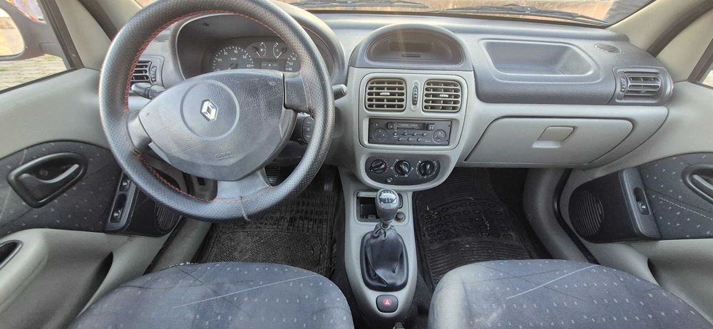 Renault CLIO 1.4 Benzina 2004