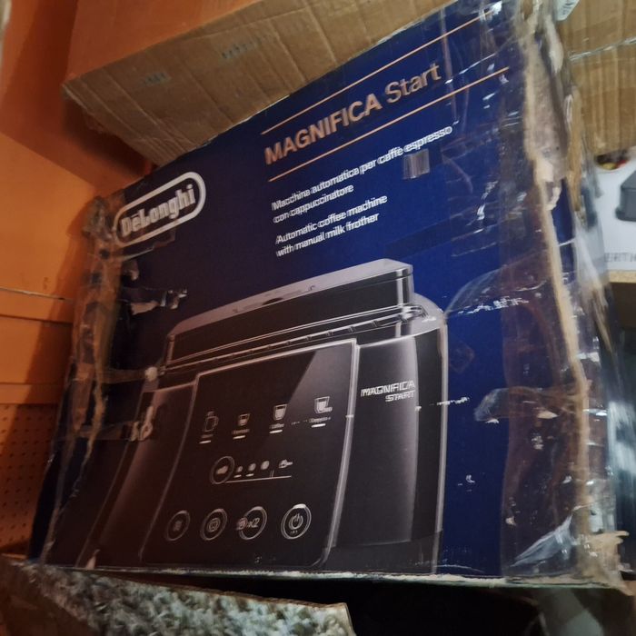 Кафе машина Delonghi Magnifica Start - нова с гаранция