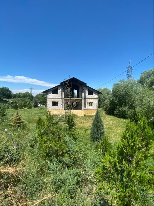 Продам участок с домом