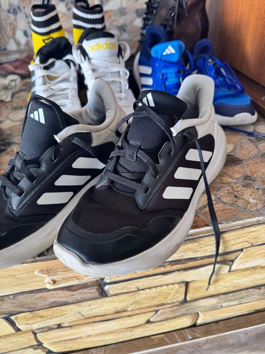 Маратонки ADIDAS Nike за малки и големи на добра цена