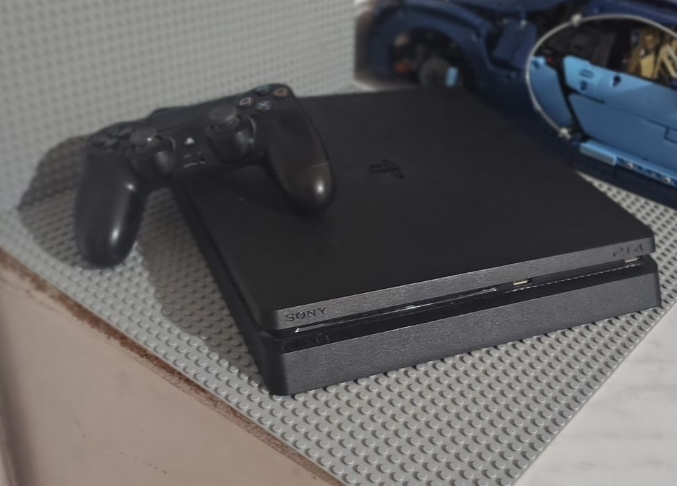 ПРОШИТАЯ Playstation 4 Slim 500гб