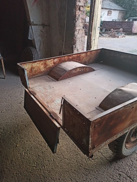 Прицеп автомобильный