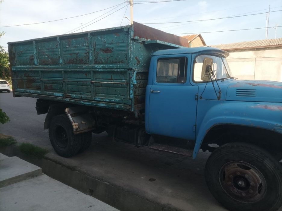 Zil mmz 554 samosval