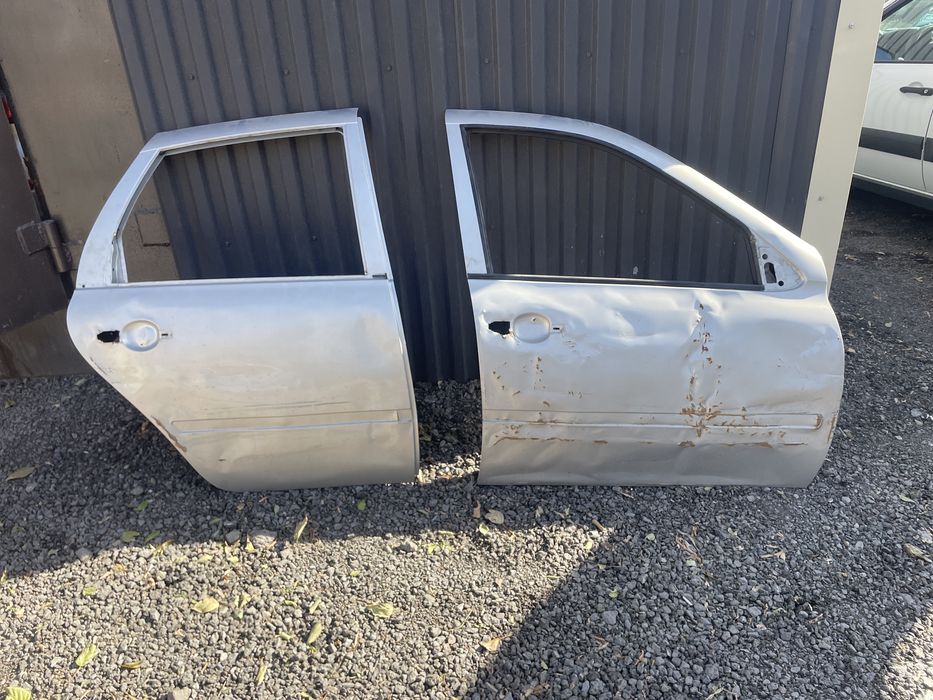 Продам кузовные детали гранта