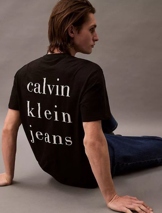 Футболка от Calvin Klein