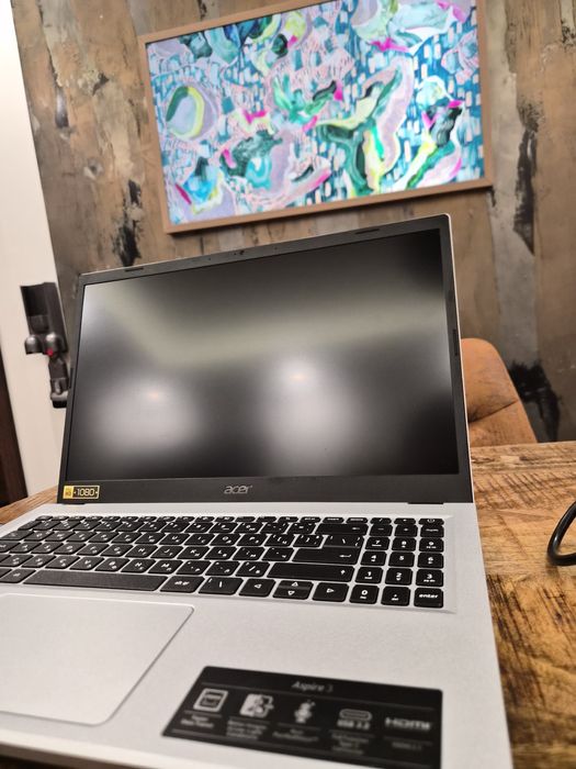 Laptop Acer aspire 3 + мишка Hama