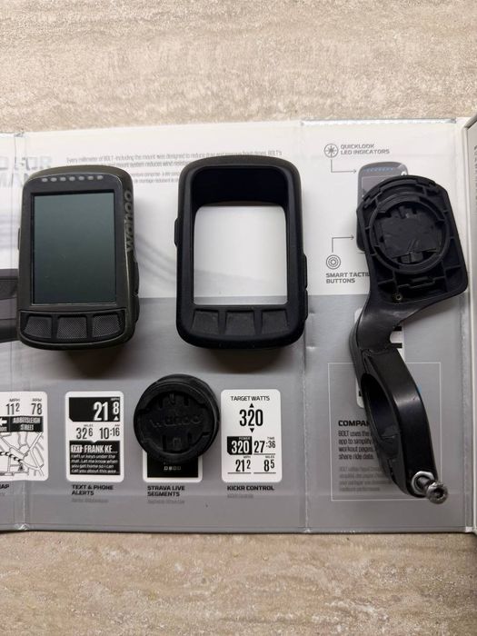 Велокомьютер wahoo element bolt v1