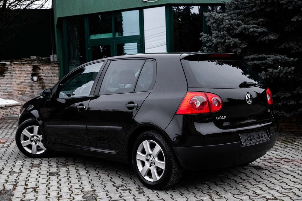 Volkswagen Golf 2008 benzină, 2.587 € — imagine 3
