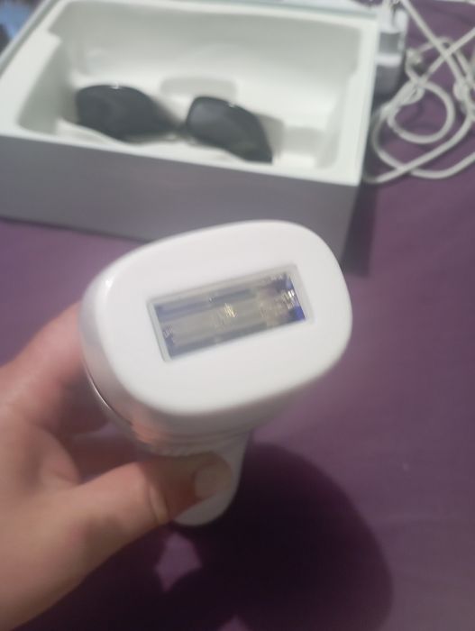 Vând epilator definitiv are și ochelari tot la el