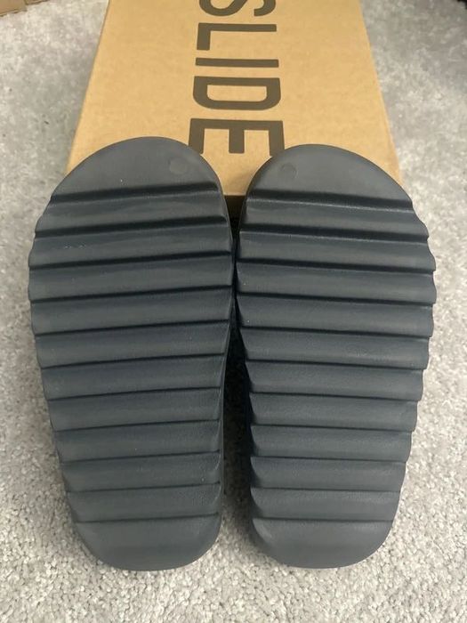 Adidas Yeezy Slides Onyx – Черни | Размери 41–46