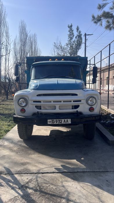 Зил 130 сотилади