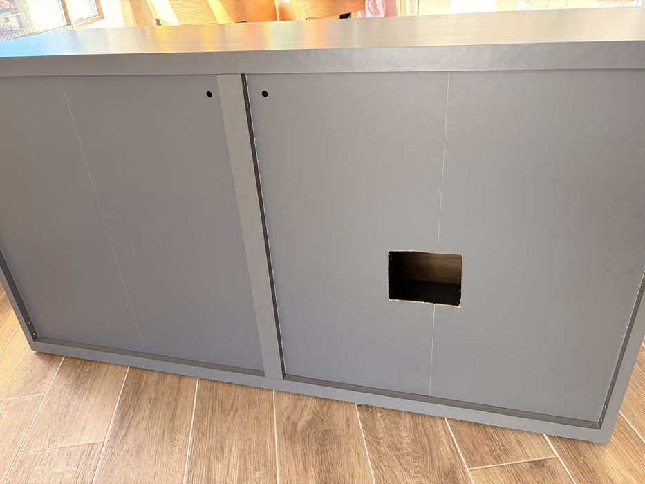 IKEA BESTÅ / HEDEVIKEN – ТВ шкаф с дъбов фурнир (отлично състояние)