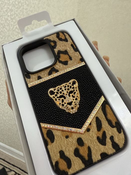 Чехол на айфон 16 pro