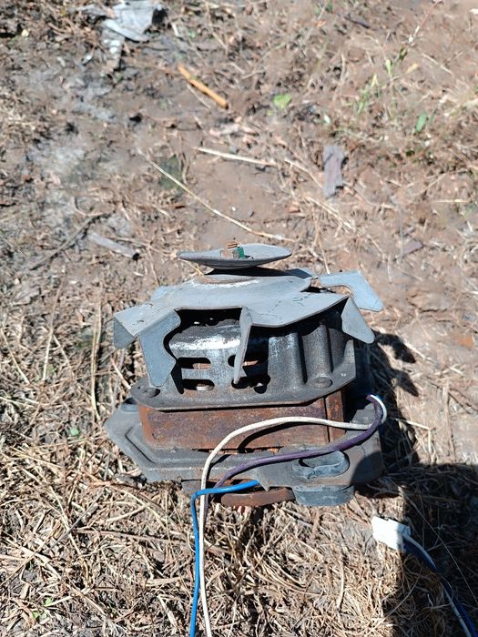 2 двигателя рабочих от стиральной машины