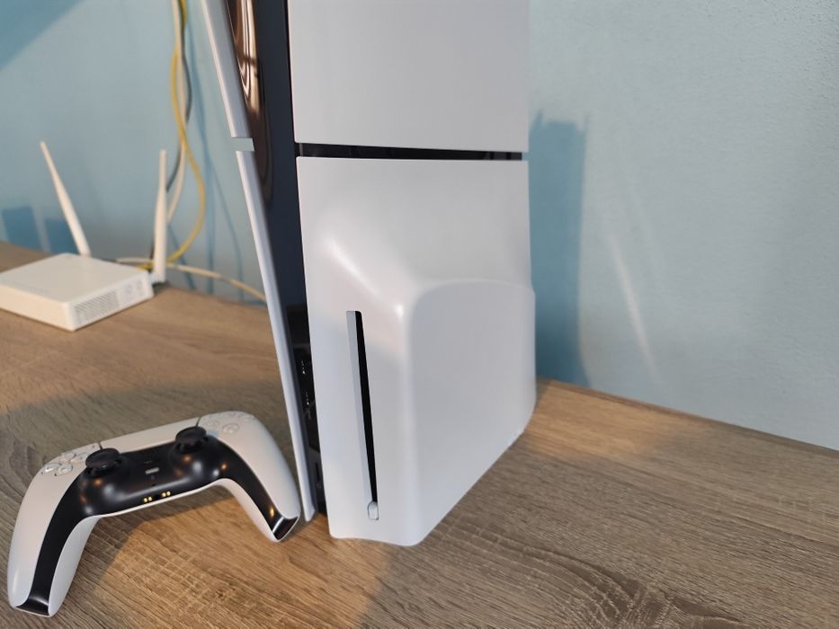 PlayStation 5 Slim Standard cu garanție