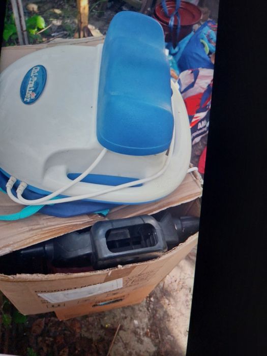 Aparat de masaj mâini