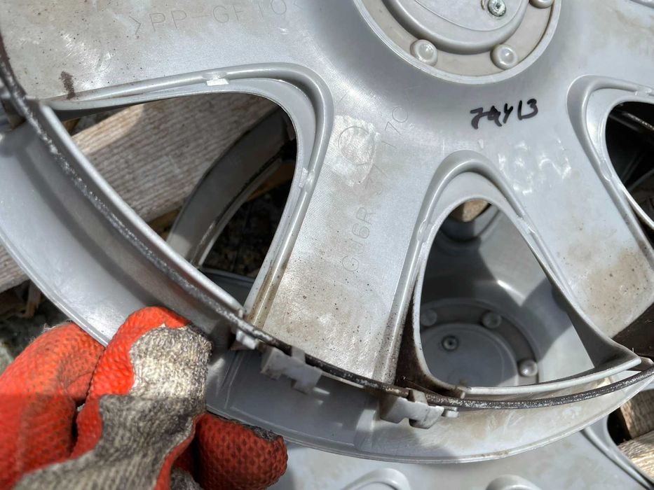 15 цола Тасове MAZDA 3 Мазда 3 GJ6R-37-170 Оригинал