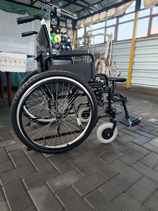 Продается Инвалидная коляска
