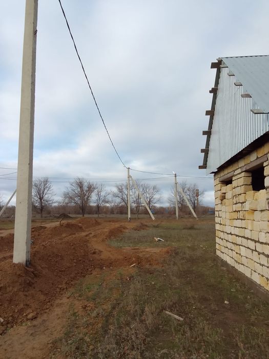 Жер + Времянка. Пригород. Жана Омир