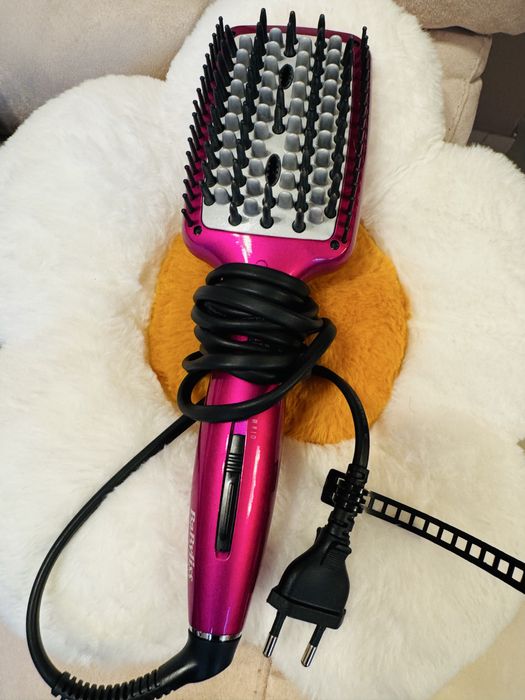 Perie electrică BaByliss pentru îndreptat părul – stare bună