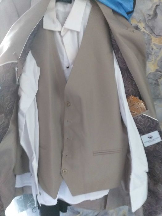 Костюм за 150лв.