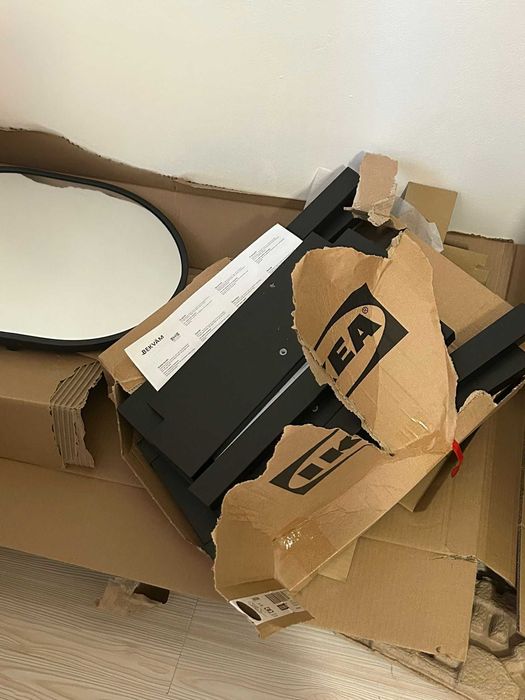 Set mobilier IKEA, masă de toaletă cu oglindă + scăunel!