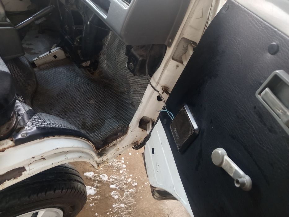 Продается дамас 2000 года