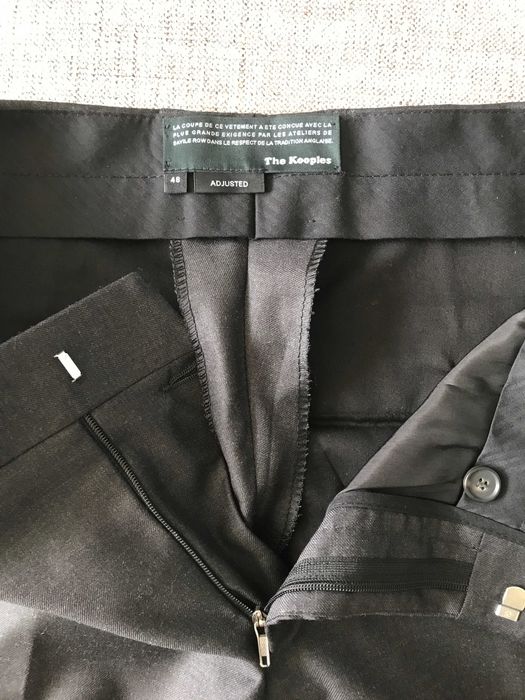 Графитен мъжки костюм TNE KOOPLES