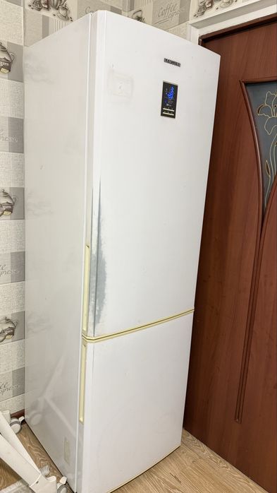 Холодильник продам