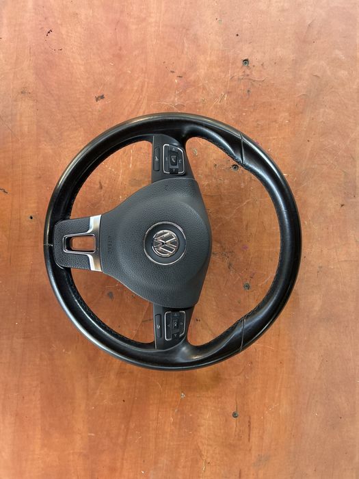 Volan piele cu comenzi vw golf 6 an 2009-2014